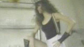 Полнометражный инцест ретро порно фильм, где брат пендюрит своих сестер