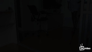 Медсестра мастурбирует пациенту для анализа