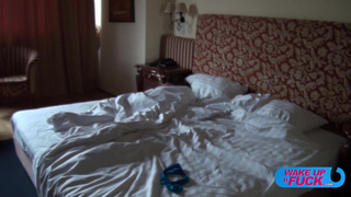 Ребята выпили вина и пришли к молодухе заниматься анальным сексом