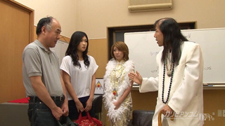 Японская школа группового секса с молоденькими азиатками